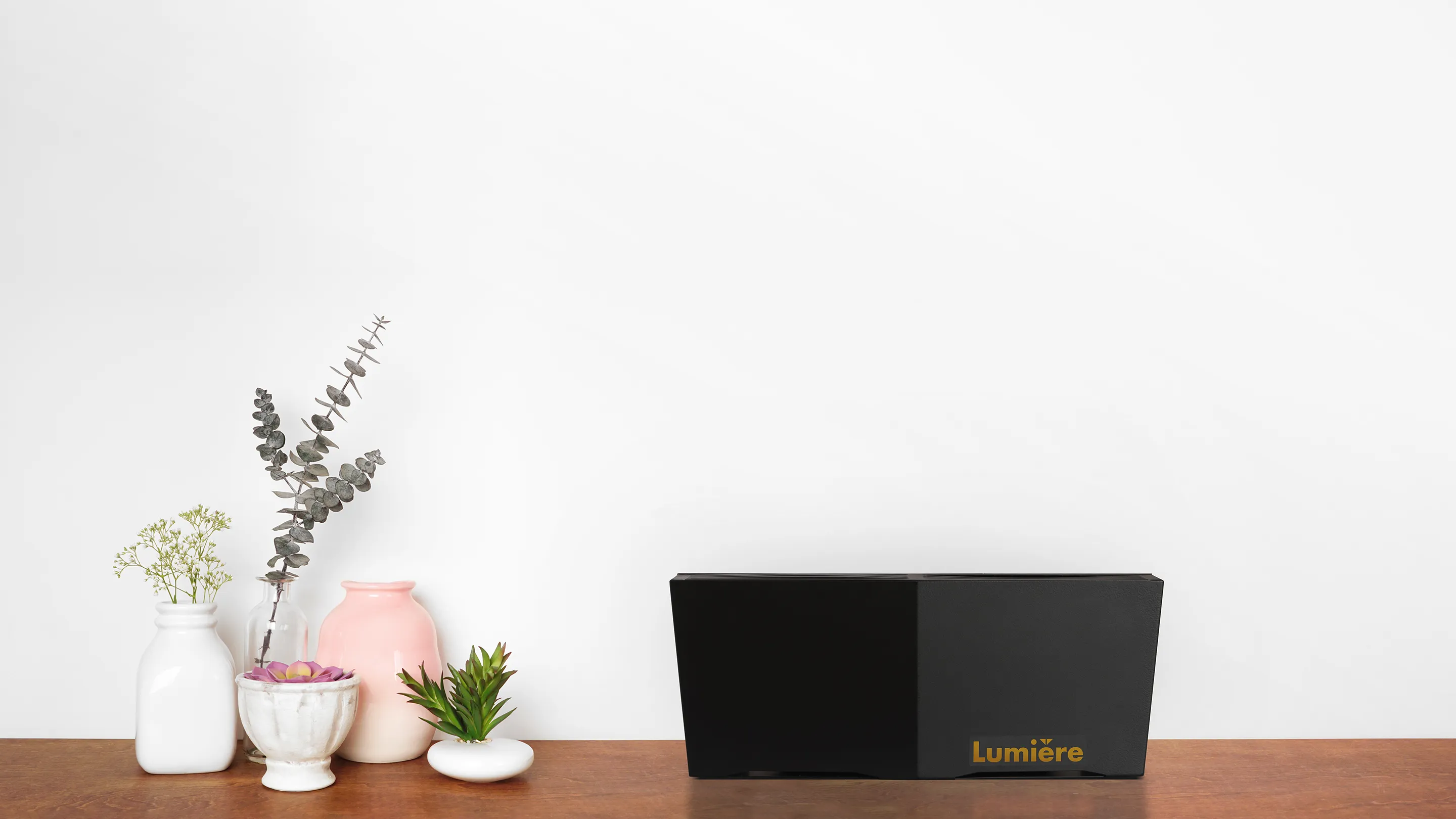 衛生環境を美しく。リビングにも置ける卓上型Lumiere3000（LED紫外線捕虫器 ルミエール3000）